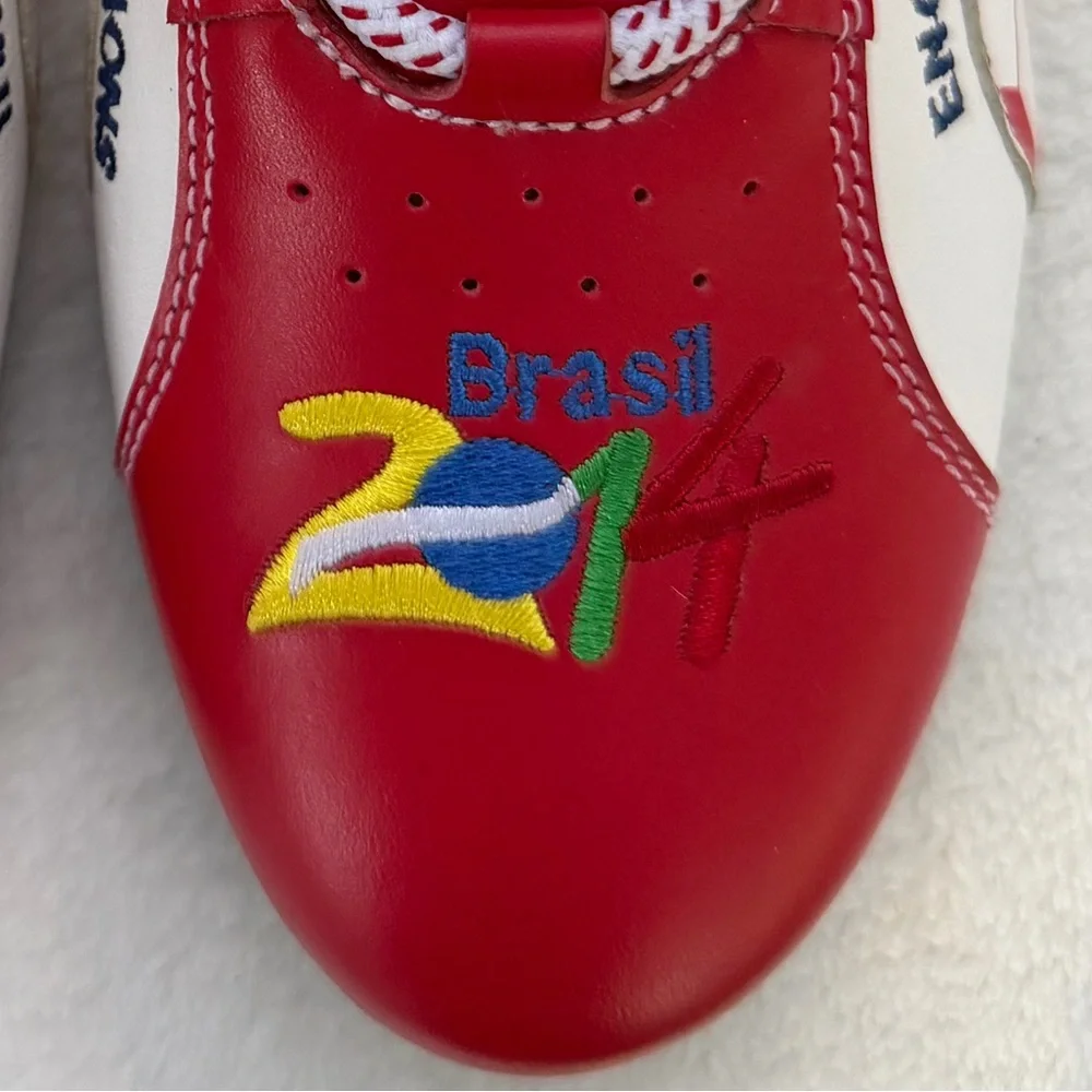 Tyrek FIFA Soccer Shoes Size 2.5 England 2014 Brazil World Cup Youth NEW Leather